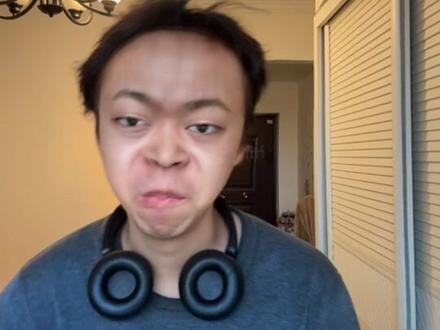 Pov:那个在你面前装忧郁深沉的男生 #抽象 #搞笑 #段子 #愤怒的牙线