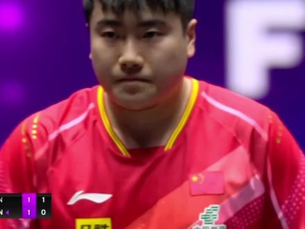 梁靖崑展示实力三比一战胜勒布仑,倚天剑屠龙刀杀得很过瘾,恭喜大胖过关!#因为热爱所以坚持 #日常训练 #乒乓球 #国乒 #比赛现场