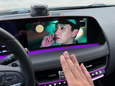 凯迪拉克大连屏可以看电影?今天一条视频教会大家#凯迪拉克 #凯迪拉克ct5 #每天一个用车知识 #用车知识