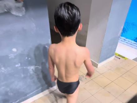 又是骗~呸呸 陪跳的一天#跳水运动员 #跳水冠军全红婵