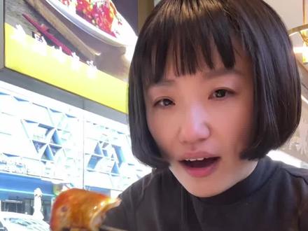 西湖醋鱼到底怎么好不好吃?!我在西湖边!给你试菜!西湖边吃西湖醋鱼.!!#西湖醋鱼#杭州美食