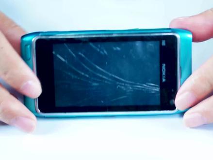 使用这台手机的人,基本上都是80后。 #猛哥搞机机 #诺基亚 #手机维修 #拆解