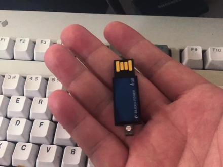 150包邮的N3700小主机做黑群晖,两分钟时间教你做引导盘,很简单 #图吧 #捡垃圾 #群晖nas