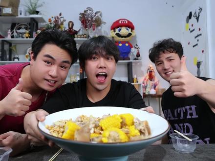 据说令人闻风丧胆的臭屁醋,拿来做个猪脚汤,味道到底如何? #美食测评 #九块九省钱攻略 #我在抖音淘到的居家实用好物