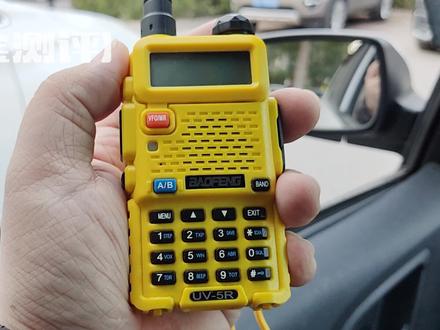 宝峰UV5R对讲机FM调频收音机质量如何?99元包邮要什么自行车