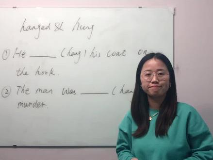 NINI老师中考英语易混词汇解答“hanged和hung的区别” #易错 #中考 #英语