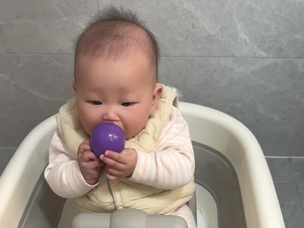 恐惧洗澡的宝宝,可以尝试这样做#带娃 #宝宝洗澡 #越养越上头的人类幼崽