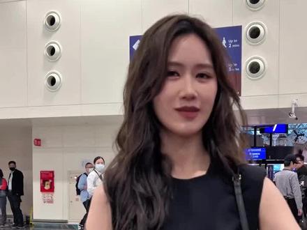 太甜了 没有保持苹果肌扁平的义务🥰
@Janeyeh 叶芷妤
@糕糕小九
#椰糕 #叶芷妤 #雪碧kao #cp #泰百