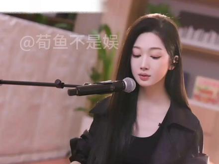 《怜悯》代入亲情才是绝杀啊 爱恨交织割舍不断
#怜悯周深 #戴耳机效果更佳 #东亚家庭