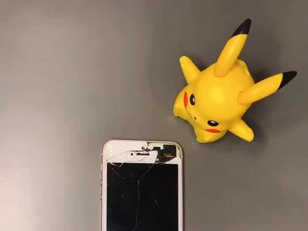 小闪给大家带来换iPhoneSE屏幕的视频,动手能力强的可以自行学习。喜欢的小伙伴给个小❤️❤️