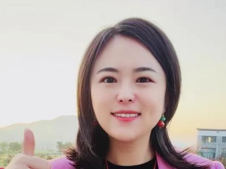 二月二 龙抬头 今天是二月初二,龙抬头的日子!而且今年的龙抬头正好和春分重合,非常罕见!据说这个巧合一个世纪也只有几次而已。最后我来一段顺口溜,祝大家越过越好,越过越顺!
#龙抬头 #二月初二 #传统文化 #农耕 #硅谷学霸Jolin