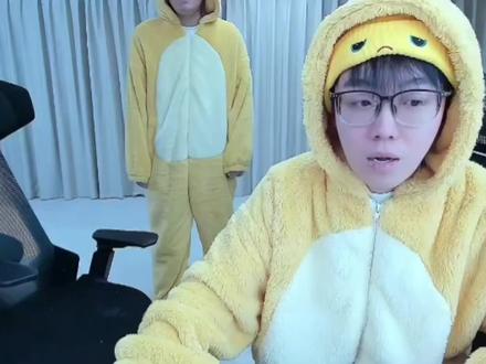 谁才是真正的奶龙?#刘回 #陈泽 #陈泽直播回放 #元梦之星