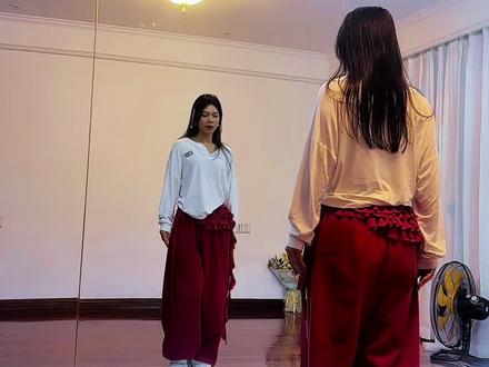 #只为你一笑 #简单易学 #一学就会系列 #抖音年味舞蹈大赏#背面口令@抖音小助手