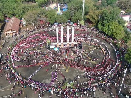 盈江新闻丨3月14日,盈江县2026年国家级非物质文化遗产景颇族目瑙纵歌盛会在景颇文化园举行!(中共盈江县委宣传部、盈江县融媒体中心综合报道)#有一种叫云南的生活 #有一个美丽的地方德宏 #中国犀鸟谷美丽大盈江 #景颇族目瑙纵歌盛会