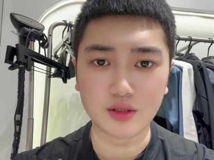 回调最近几天可能会结束,而且轻易不会快速涨上去,也可能震荡一阶段 未来上涨的逻辑没有变,拿住你手中的实物#黄金 #现货金银周一开盘延续跌势