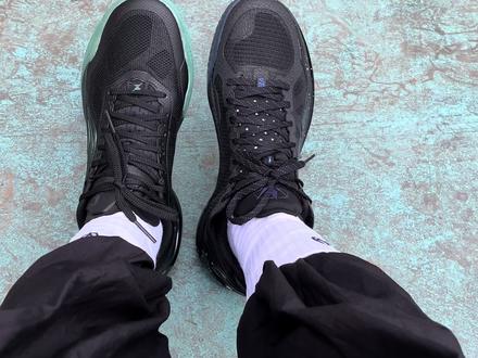 利刃4v2和利刃5v2有什么不一样#球鞋