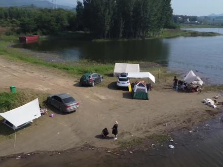 易水湖岸边所剩不多还能露营的地方,这里已经可以继续玩耍了!#北京周边游 #保定周边游玩攻略 #保定周边一日游 #coody户外 #户外露营