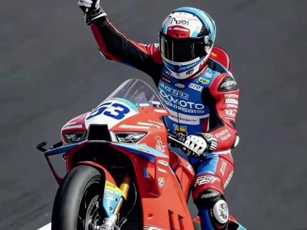 张雪机车一战成名,25年销量垫底,26年能否吃掉同级别大牌市场份额,拭目以待!#创作者扶持计划 #张雪机车