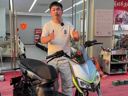 这条视频教你雅迪X5怎么连接导航投屏和音乐播放功能#雅迪X5 #南湖郡雅迪 #沭阳同城#沭阳南湖
