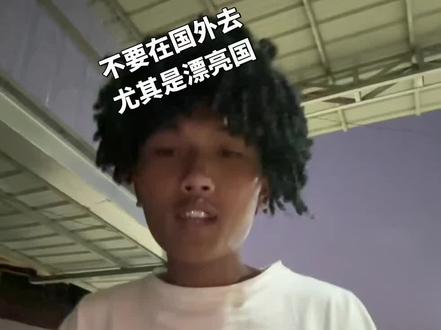 你们要的单手手势教程来了 虽然说是改版但是我们要保持对ta人的文化尊重与热爱#hiphop #不要去国外去做尤其是漂亮国 选牙钻ta家准没错@G STARTOOTH牙钻牙饰 #YNWMelly