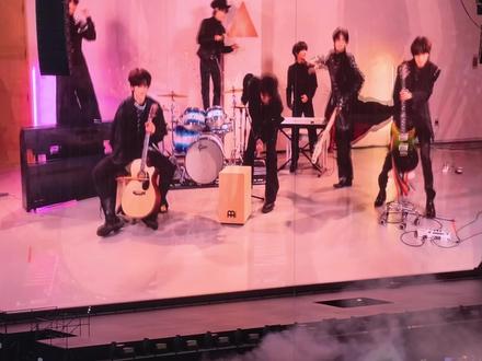 原来官宣当天就告诉我们他们叫七匹狼了🤣#荣耀之战 #tfing