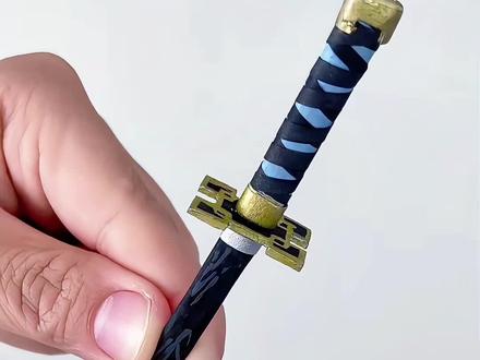✨纸搓鬼灭日轮刀✨同款可放大 有教程哦 教你一张纸做出时透无一郎🌸甘露寺蜜莉日轮刀!下期想看谁?!告诉我吧! #简单折纸教程 #创作者中心 #时透无一郎 #鬼灭之刃#日轮刀