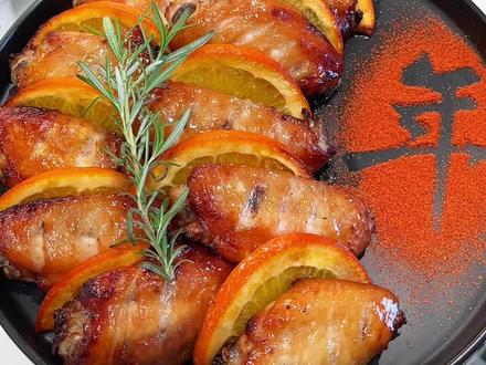 这是一份“橙意满满”的年夜菜,清爽鲜嫩多汁,全家一致同意列入年夜饭!#年夜饭 #橙香鸡翅 #鸡翅的100种做法 #年夜饭要有仪式感 #真实生活分享官