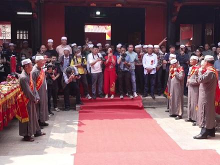 福建泉州百崎郭氏家祭奠。新加坡华人郭庭水:寻根问祖,传承中华文化#新闻启示录 #最热点 #网络中国节#清明节