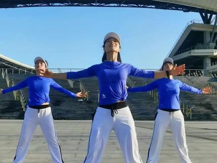 益动原创《 红颜易老》完整版拉伸操 每天早晚十分钟,提升气质,疏通经络,越练越年轻!#拉伸 #自律 #热门 @DOU+小助手