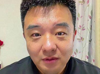 #黄景瑜 #关晓彤 #贾冰 主演的新剧 #岁月有情时 开播,第四集群像戏非常有代入感。