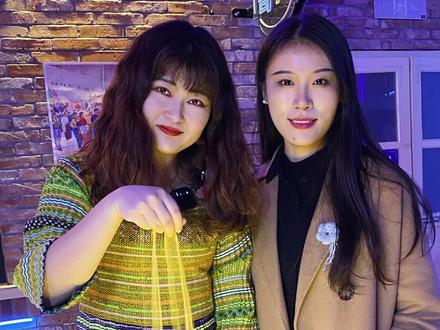 给999位路人教沙画的第6天,一辆小时候的公交车,小姐姐能学会吗 #怀旧#沙画教学 #热门 @抖音小助手