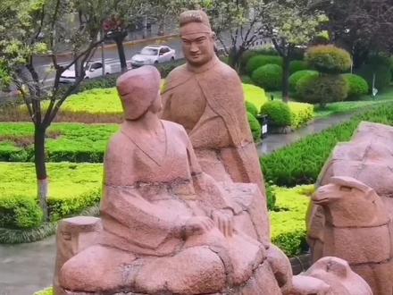 航拍西安丝绸之路群雕!为纪念丝绸之路2100周年,由马改户教授设计创作,建成的大型纪念性雕塑!#丝绸之路