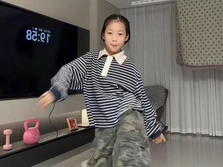 期待你们的翻跳❤️#原创 #编舞 #香菜摇 #香菜摇3