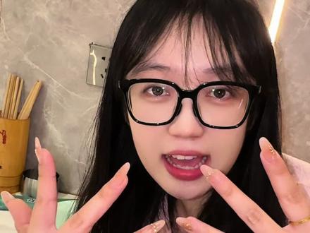 看看你们的新年美甲是怎么样的 #美甲 #新年美甲