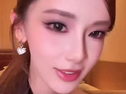 这只小龙全家都是事业粉来着 #迅猛龙特蕾莎 #日常安利迅猛龙