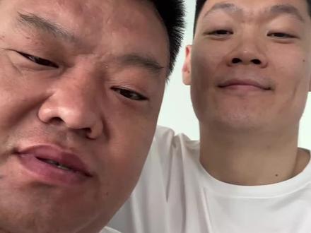 宁后生比我白多了 我们的宁后生越来帅,是不是@张宁__pku☀️ #有志者uzis #山西闹他