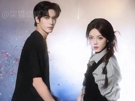 红豆生南国,赵今麦身边全是男模?宋威龙比例逆天,张凌赫宽肩窄腰大长腿,魏大勋跪姿落地属实权威#赵今麦 #张凌赫 #宋威龙 #娱乐评论大赏 #内容启发搜索