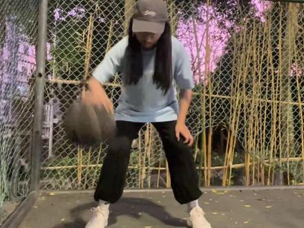 女生篮球训练日常
#篮球女孩 #篮球 #篮球教学 #爱篮球