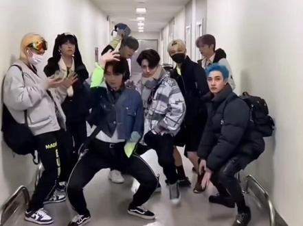 整活家族——jyp
#twice #straykids #ITZY#nimxx #jyp