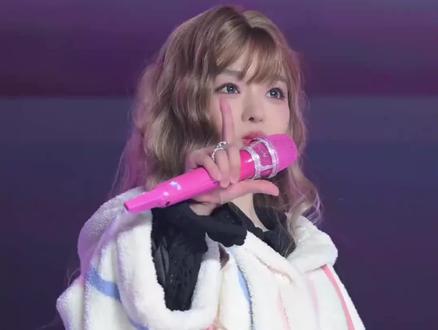 黄霄雲不认字? 同样都是发新歌!有的惊喜有的却是惊吓#黄霄雲 #抄袭 #张子墨时代峰峻