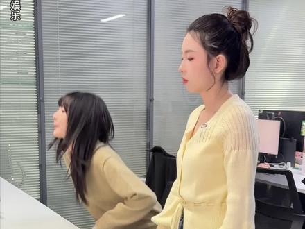 一样的手机,到底是哪一步没跟上啊?#职场 #搞笑#鸿蒙越用越香