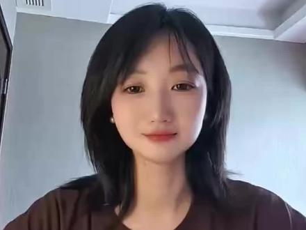 厦门钻石联赛,两大中国栏王正面硬刚! 🔥吴艳妮 13秒06(赛季最佳,第8名)
💥刘景扬 13秒26(第10名)
吴艳妮0.2秒碾压!
赛后采访更炸!被问是不是针对刘景扬?
吴艳妮一句:“这才是真实水平,全运会我不想说!”
一句话,火药味拉满!
没有永远的王者,只有不断的超越!
你支持吴艳妮还是刘景扬?
评论区聊起来!
#真实生活分享计划 #吴艳妮 #刘景扬 #中国女子田径 #女性力量