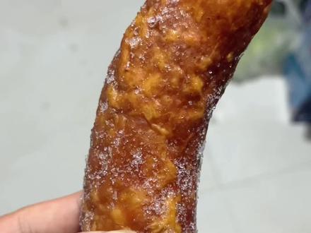 #同城精选美食 #哈尔滨红肠 下雨天吃根红肠叭😋