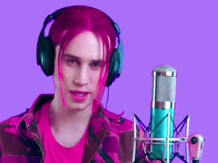 第44集:“至今都不知道当年为什么会笑” #人物志 #歌手丹尼尔 #丹尼尔 #抽象 #离谱