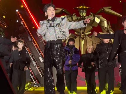 迪家军集合,高迪真的带着千军万马杀到万岁山了#高迪 #万岁山武侠城 #高迪来攻打万岁山了 #万岁山武侠城春节大庙会 #万岁山大宋武侠城