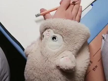 这期是可动纸片人的第一期,只有头发哟