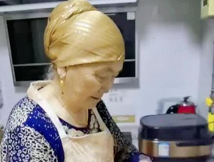 鸡蛋卷家常做法#妈妈的手艺 #给家人做饭 #新疆美食都好香 #热门推荐 #@DOU+小助手