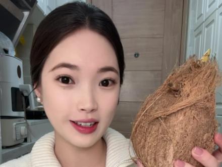 网上很火的吃播流量密码试吃!!#吃播 #流量密码 #测评 #美食测评 #小众水果