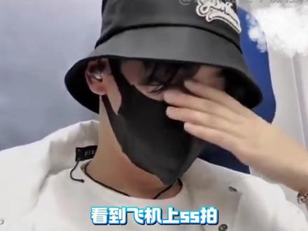 看这个背影真的有点心疼了…#田栩宁 #娱乐评论大赏