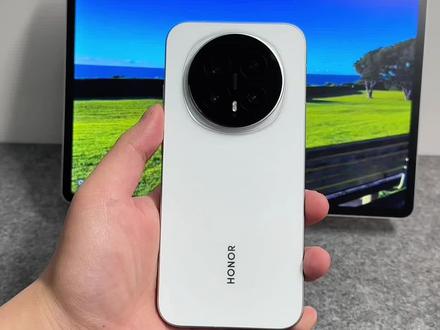 性能版本的华子mate80,荣耀Magic8堪称华子超强平替。#荣耀Magic8 #华为mate80